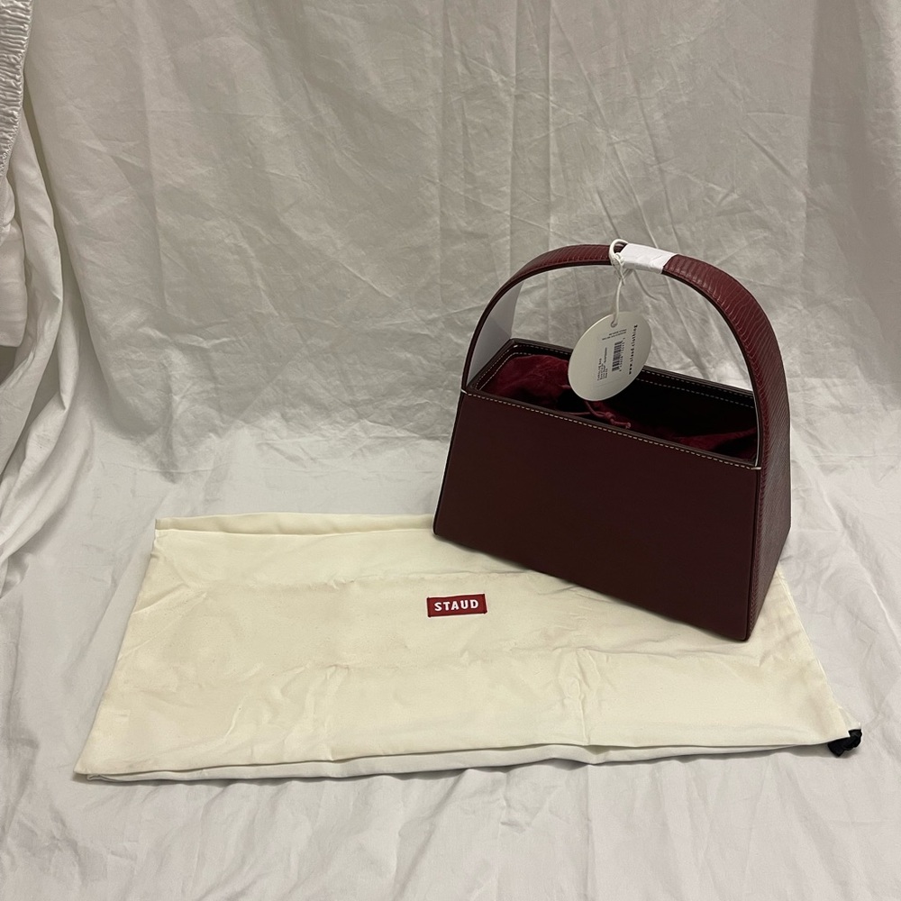STAUD Caroline Bag in Raspberry